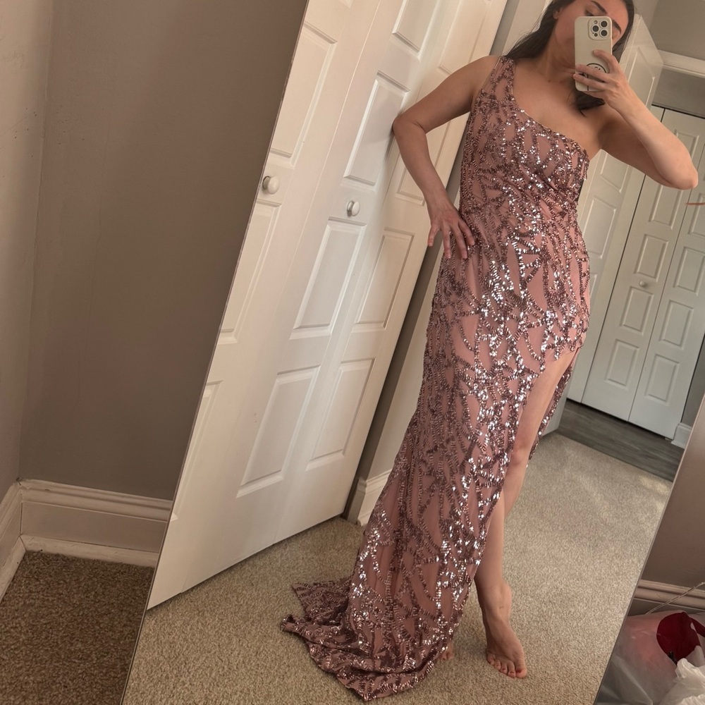 Elegant Sequin One-Shoulder Dress